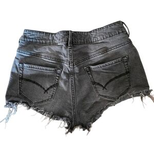 Bullhead Shorty Gray /Black Distressed Jean Shorts Vintage Look frayed cut offs
